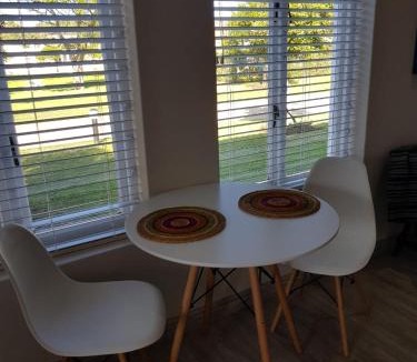 Keurboomstrand Apartment | Cute condo with garden and BBQ