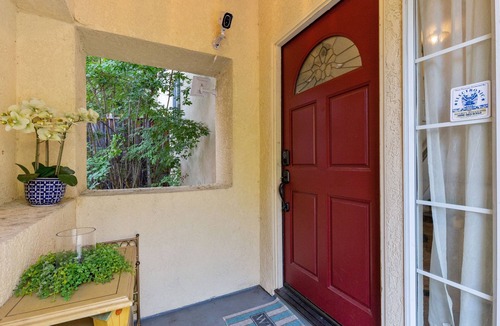 Castro Valley House | Cute Studio with Private Bathroom in a Safe neighborhood