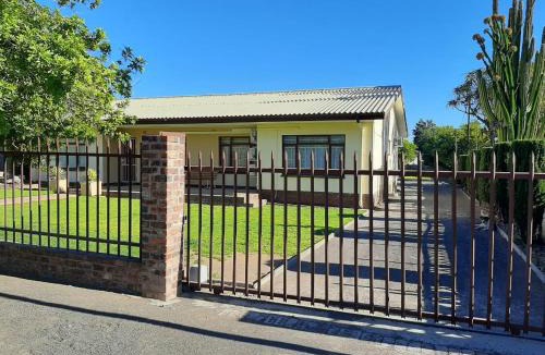 Beaufort West House | Dagbreek