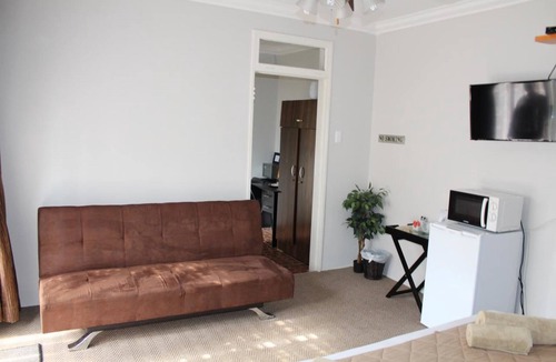 Polokwane House | Danlee Overnight Accomodation