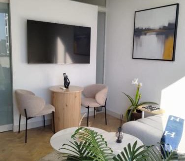 Greater Johannesburg Metropolitan Area Apartment | Dante One Rosebank Apartment