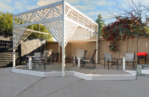 Pinole Hotel | Days Inn by Wyndham Pinole Berkeley