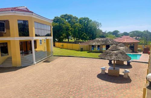 Umzumbe Bed & Breakfast | Dazela Guest House