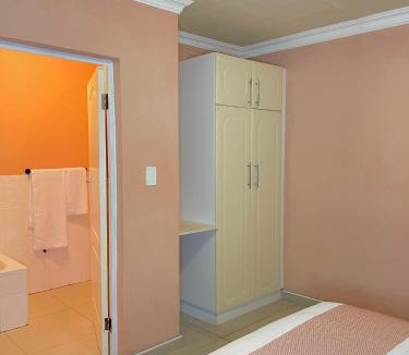 Umzumbe Bed & Breakfast | Dazela Guest House