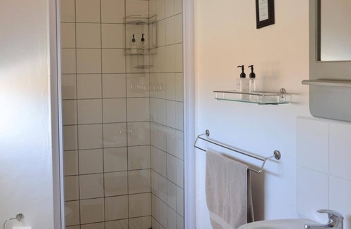 Overberg House | De Hoop Vlei Cottages
