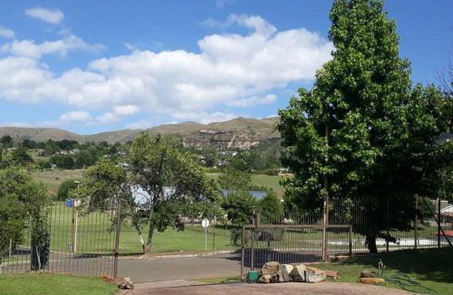 Clarens Apartment | de Klerens Gems : Emerald Self Catering Unit