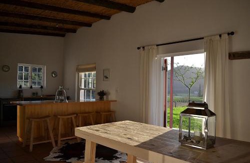 Oudtshoorn Cabin | De Kombuys