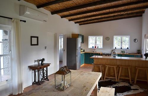 Oudtshoorn Cabin | De Kombuys