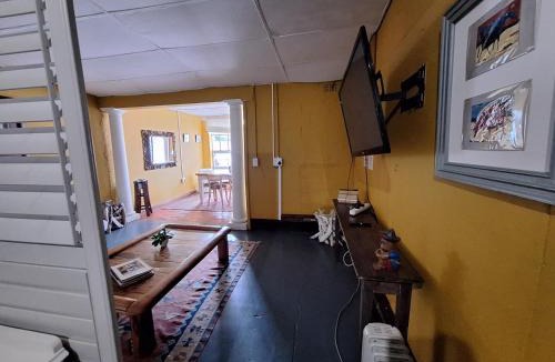 Stellenbosch Apartment | De Oude Schuur