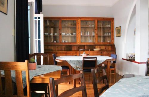 Oudtshoorn Bed & Breakfast | De Oude Yotclub