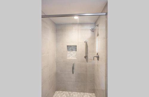 Old Palo Alto Apartment | Deep Cleaned Modern and Luxurious 2BR Home at Stanford Palo Alto