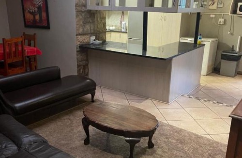 Pretoria North House | Delarey House