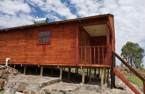 Maanhaarand Ski Chalet | Deluxe Fish Farm Magailiesburg