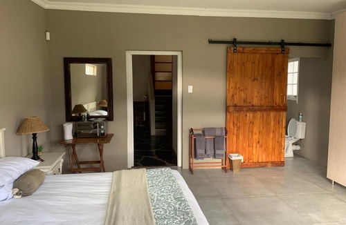 Blue Crane Route Apartment | Dennegeur Guesthouse