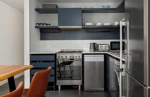 Schotsche Kloof Apartment | Designer Apartment at the Peak of Bo-Kaap | Pool