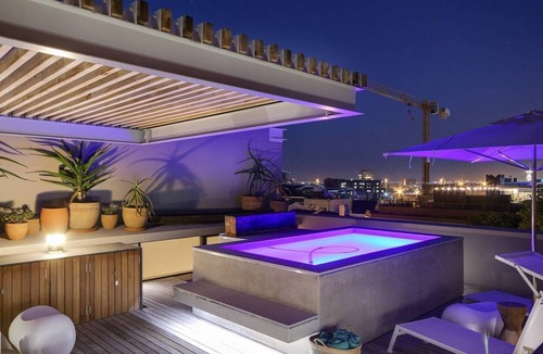 Cape Town City Centre Apartment | Designer Apartment with easy Access to the City 155 Waterkant