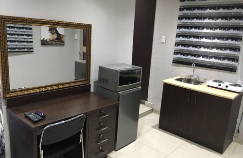 Greater Johannesburg Metropolitan Area Apartment | Diamond Apt with Wifi, Netflix,YouTube& Dstv
