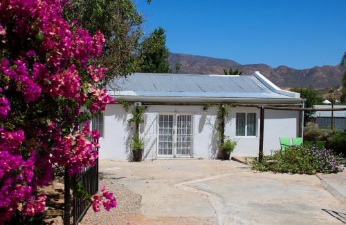 Calitzdorp House | Die Dorpshuis