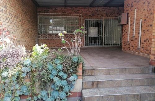Emalahleni Bed & Breakfast | Die Heuwel Luxury Suites