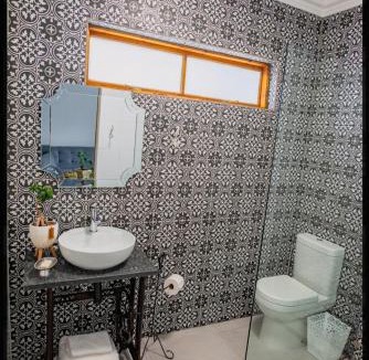 Kroonstad House | Die Hof Gastehuis