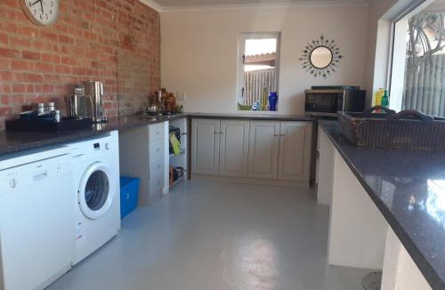 Pringle Bay Apartment | Die Steenhuisie