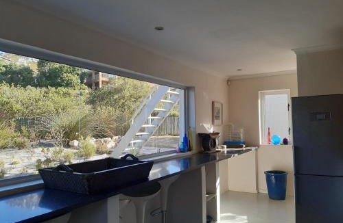 Pringle Bay Apartment | Die Steenhuisie