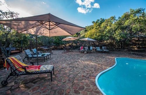 Vaalwater Cabin | Dinkweng Safari Lodge