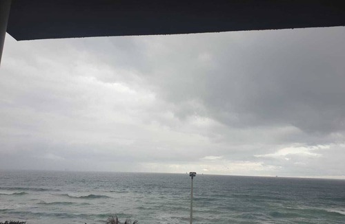 Umdloti Apartment | direct beach front