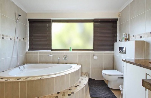 Constantia House | Discover your dream home in the heart of Constantia Upper