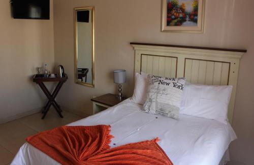 Rustenburg House | Divine Guest Lodge