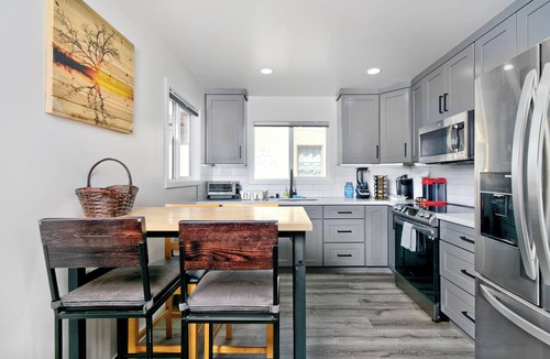 San Jose House | Doctor-hosted 2BR EVcharge, gigabit net, concierge