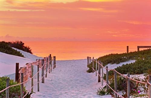 Bloubergstrand Apartment | Dolphin Beach E5 by Host Agents