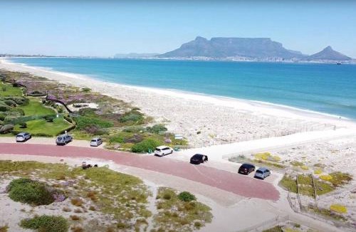 Bloubergstrand Apartment | Dolphin Beach Estate 131sm