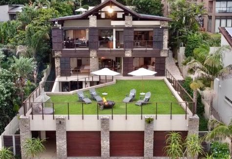 Umhlali Beach Villa | Dolphin Coast YOLO Spaces - Ballito Beach House Villa