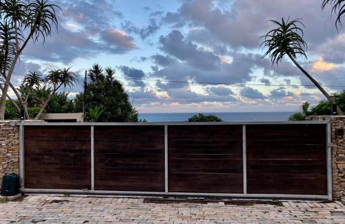 Umhlali Beach Villa | Dolphin Coast YOLO Spaces - Ballito Beach House Villa