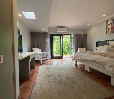 Wilderness Beach House | Dolphin Dunes Guesthouse