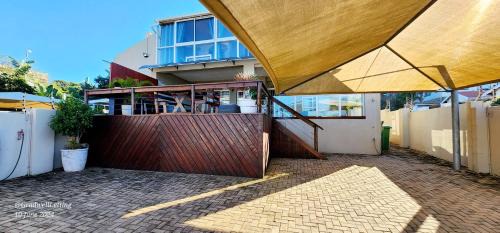 Ramsgate Beach Apartment | Don's Rest - Sleeps 7