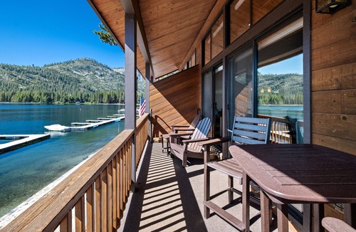 Truckee Condo | Donner Vista | Lakefront Condo with Boat Slip and Sandy Beach