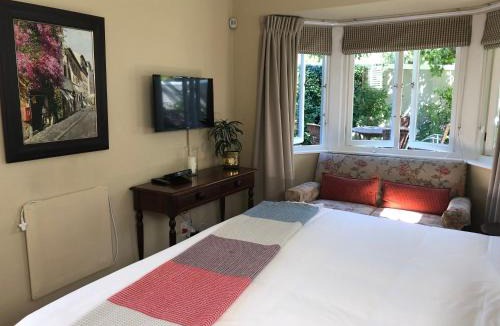 Claremont Apartment | Doris Cottage