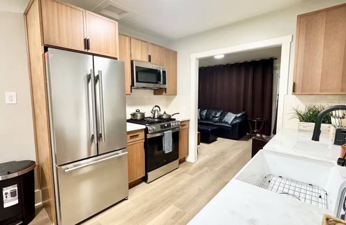 San Jose House | Downtown Gem: 2BR Historic Spanish Bungalow Short Walk to SJSU + Parking