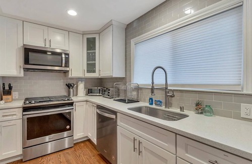 Northside House | Downtown San Jose l 2 Bedroom l Convenient