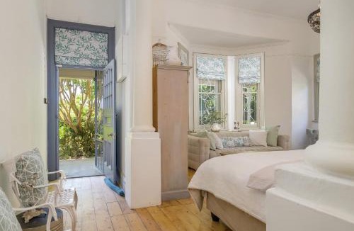 Claremont Apartment | Dream Guest Suite in Fabulous Edwardian Claremont
