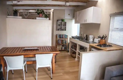 Kommetjie House | Dreamtime- 60m around the corner from the beach