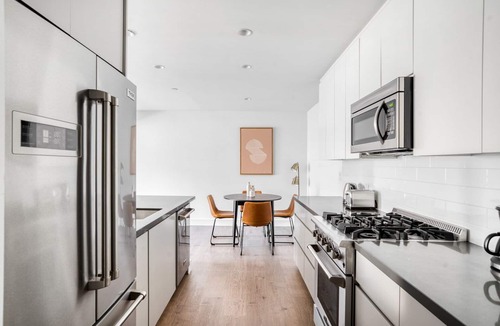 Sharon Heights Apartment | Dreamy Menlo Park 1BR w/Gym & W/D, easy highway access, by Blueground