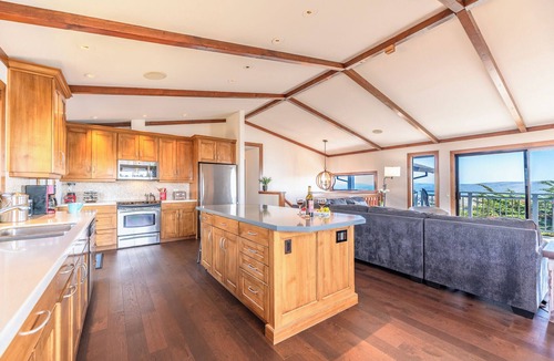 Dillon Beach House | Drop Anchor! Dillon Beach Retreat! Fun Game Room! HtTb~PupOK-Whale Watch