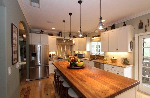 Geyserville House | Dry Creek Valley Home and Vineyard