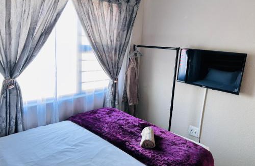 Soshanguve House | Dubai guest house