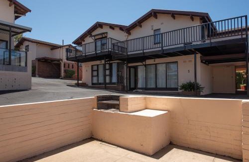 Margate Apartment | DUBANTRY 8