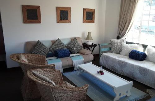 Dullstroom Ski Chalet | Dullstroom on the Dam