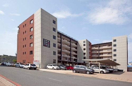 Durban Point Apartment | Durban Point Waterfront, Cosy Harbor View Studio
